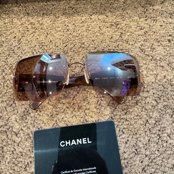 Chanel Brown Aviator Sunglasses with Gradient Lenses - Picture 1 of 10